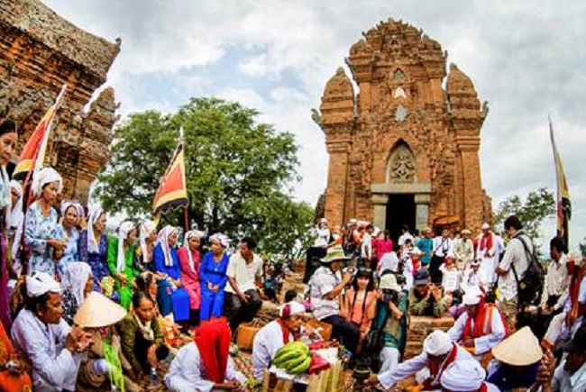 Lễ hội Katê của người Chăm - Ninh Thuận